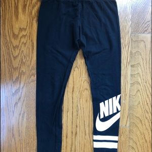Girls Nike Leggings
